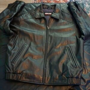 Kirkland Signature Men's Dark Leather Bomber Jacket. Size L